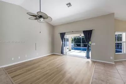 1121 NW 27th Avenue, Cape Coral, FL 33993 - Photo 9