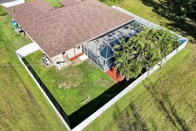 1121 NW 27th Avenue, Cape Coral, FL 33993 - Photo 5
