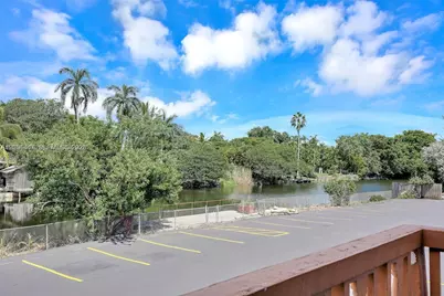 13210 Memorial Hwy #208, North Miami, FL 33161 - Photo 23