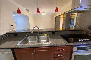16100 Kilmarnock Dr, Miami Lakes, FL 33014 - Photo 35
