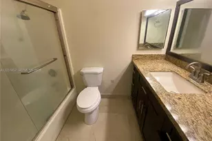 16100 Kilmarnock Dr, Miami Lakes, FL 33014 - Photo 15