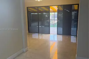 16100 Kilmarnock Dr, Miami Lakes, FL 33014 - Photo 31