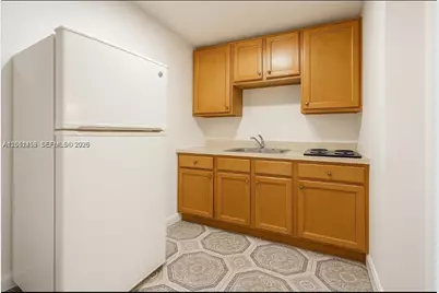 2731 NW 100th St #B, Miami, FL 33147 - Photo 9