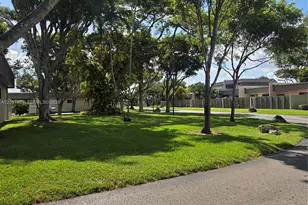 7412 SW 105th Pl, Miami, FL 33173 - Photo 19