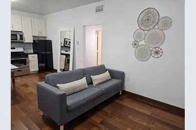 622 15th St #4, Miami Beach, FL 33139 - Photo 1