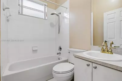 2101 SE 17th Ave, Homestead, FL 33035 - Photo 11