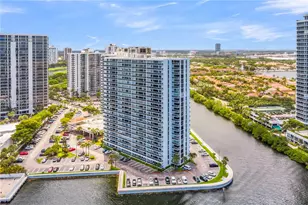 20515 E Country Club Dr, Aventura, FL 33180 - Photo 43