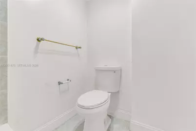 20515 E Country Club Dr #248, Aventura, FL 33180 - Photo 21