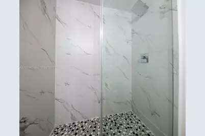 8260 NW 10th St #6, Miami, FL 33126 - Photo 15