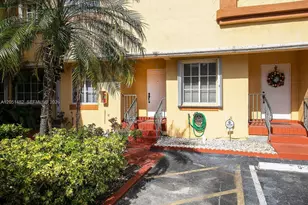 8260 NW 10th St, Miami, FL 33126 - Photo 17