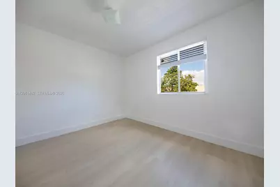 8260 NW 10th St #6, Miami, FL 33126 - Photo 13