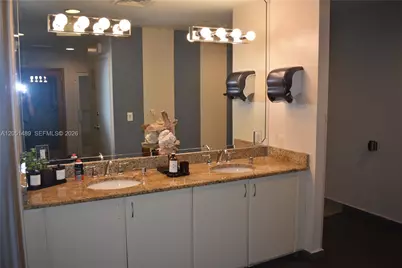6365 Collins Ave #1211, Miami Beach, FL 33141 - Photo 55