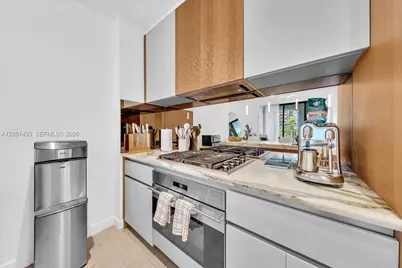 2831 S Bayshore Dr #501, Miami, FL 33133 - Photo 11
