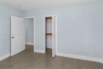3171 NW 17th St, Miami, FL 33125 - Photo 19