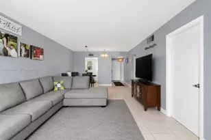 2431 SW 82nd Ave, Davie, FL 33324 - Photo 5