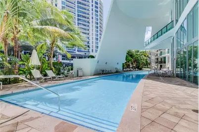 6000 Collins Ave #306, Miami Beach, FL 33140 - Photo 37