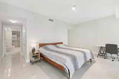 6000 Collins Ave #306, Miami Beach, FL 33140 - Photo 21