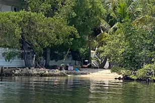 32 Pirates Dr, Key Largo, FL 33037 - Photo 25