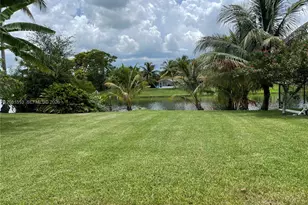 12686 Westhampton Cir, Wellington, FL 33414 - Photo 15