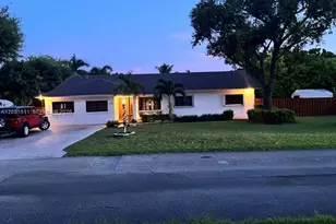 16330 SW 282nd St, Homestead, FL 33033 - Photo 1