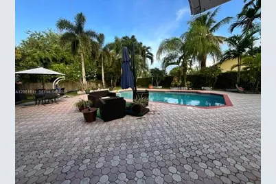 16330 SW 282nd St, Homestead, FL 33033 - Photo 11