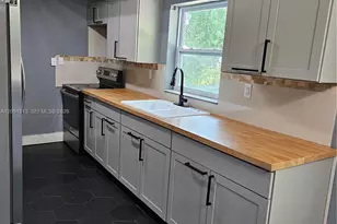 5627 SW 26th St, West Park, FL 33023 - Photo 5