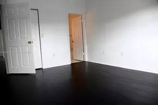 5670 NW 116th Ave, Doral, FL 33178 - Photo 13