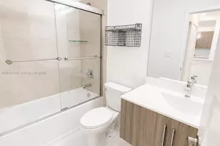 7815 NW 104th Ave, Doral, FL 33178 - Photo 13