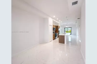 7815 NW 104th Ave #34, Doral, FL 33178 - Photo 3