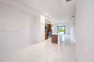 7815 NW 104th Ave, Doral, FL 33178 - Photo 3