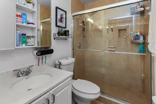 2884 W 75th St, Hialeah, FL 33018 - Photo 9