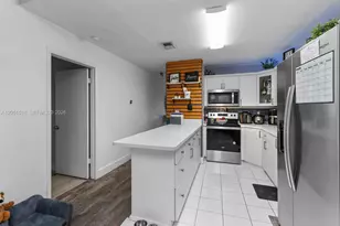 2884 W 75th St, Hialeah, FL 33018 - Photo 13
