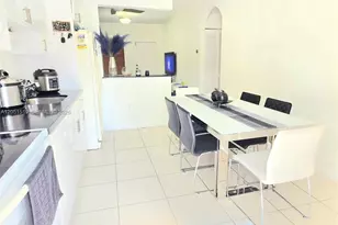 6900 NW 179th St, Hialeah, FL 33015 - Photo 5