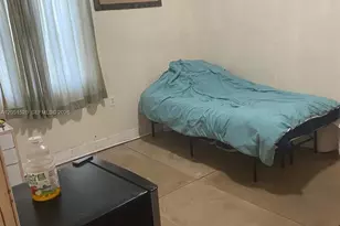 218 SW 10th Ave, Miami, FL 33130 - Photo 11