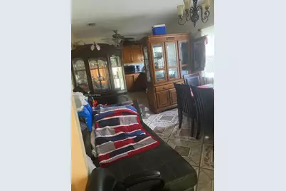 218 SW 10th Ave, Miami, FL 33130 - Photo 11