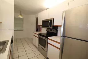1200 SW 124th Terrace, Pembroke Pines, FL 33027 - Photo 9