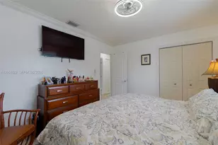 6320 E 4th Ave, Hialeah, FL 33013 - Photo 11