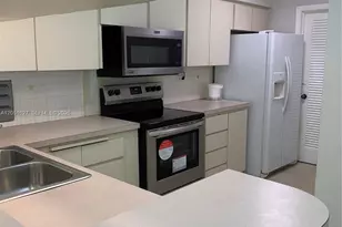 1820 SW 98th Ct, Miami, FL 33165 - Photo 9