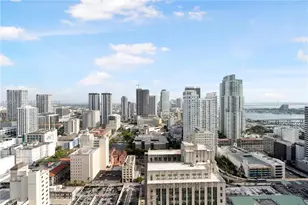 151 SE 1st St, Miami, FL 33131 - Photo 21