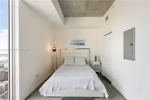 151 SE 1st St, Miami, FL 33131 - Photo 13