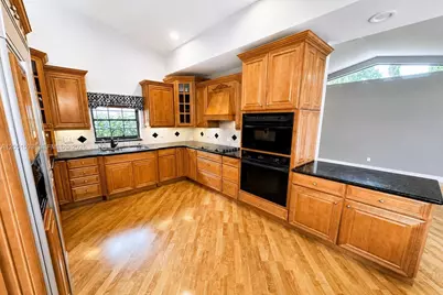 3420 Brussels Ave, Cooper City, FL 33026 - Photo 15
