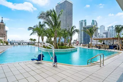 159 NE 6th St #2807, Miami, FL 33132 - Photo 13