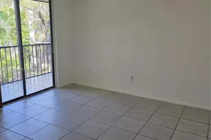 8025 SW 107th Ave, Miami, FL 33173 - Photo 9