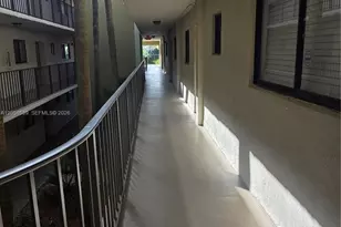 8025 SW 107th Ave, Miami, FL 33173 - Photo 5