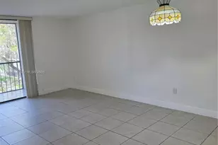 8025 SW 107th Ave, Miami, FL 33173 - Photo 17