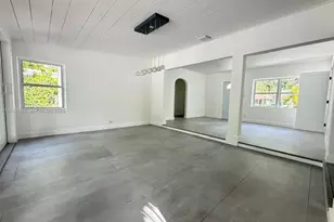 859 NE 115th St, Biscayne Park, FL 33161 - Photo 7