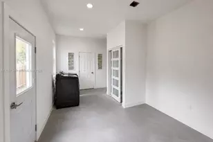 859 NE 115th St, Biscayne Park, FL 33161 - Photo 25