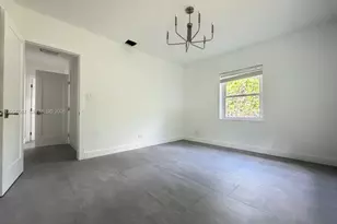 859 NE 115th St, Biscayne Park, FL 33161 - Photo 15