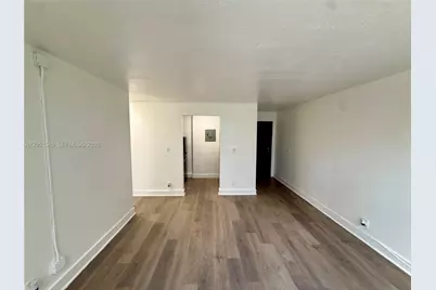 143 SW 9th St #202, Miami, FL 33130 - Photo 5