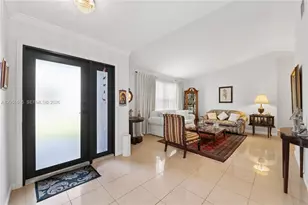 5741 W Waterford Dr, Davie, FL 33331 - Photo 5